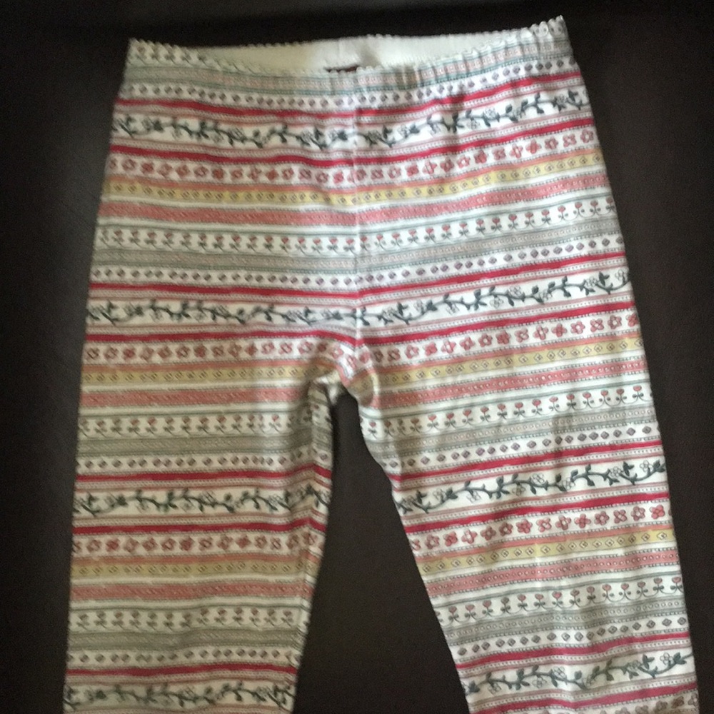 Size 7 Capri leggings with bonus pair
